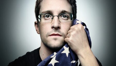 L'Exposé Intemporel de la Vie d'Edward Snowden dans 
