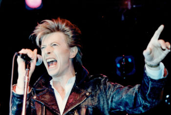 « David Bowie is » : Une Ode Éblouissante à l’Énigmatique Rockstar