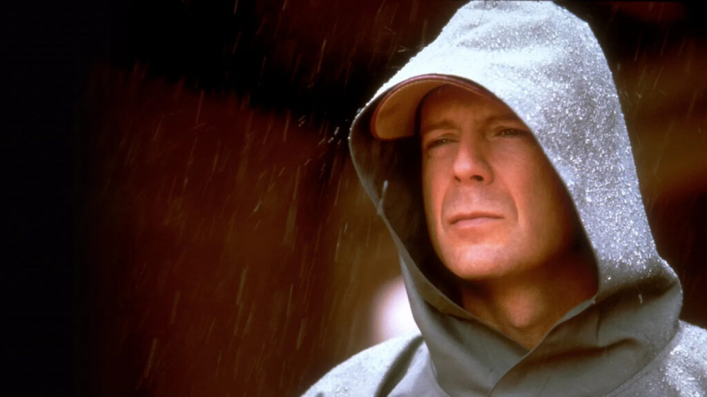 “Incassable” : le thriller super-héroïque qui a devancé son temps Bruce Willis dans Incassable