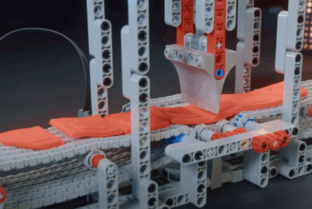 Dans les coulisses de la Lego Factory de Dr. Engine — quand l’ingénierie rencontre la folie douce des briques