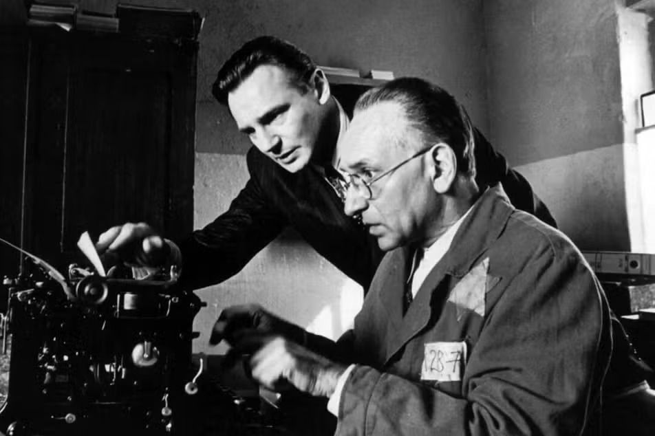 La vérité derrière la liste : critique de « La liste de Schindler — la véritable histoire » La vérité derrière la liste : critique de « La liste de Schindler — la véritable histoire »