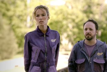 Quand les Ailes se Prennent les Pieds : Anges & Cie, ou la Comédie Fantastique qui Flirte avec l’Aurore